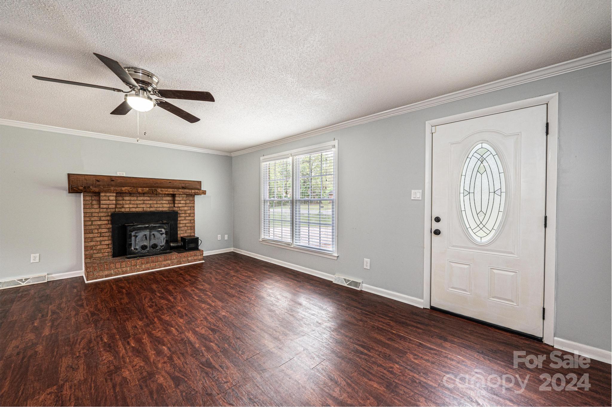 1661 Tanglewood Drive