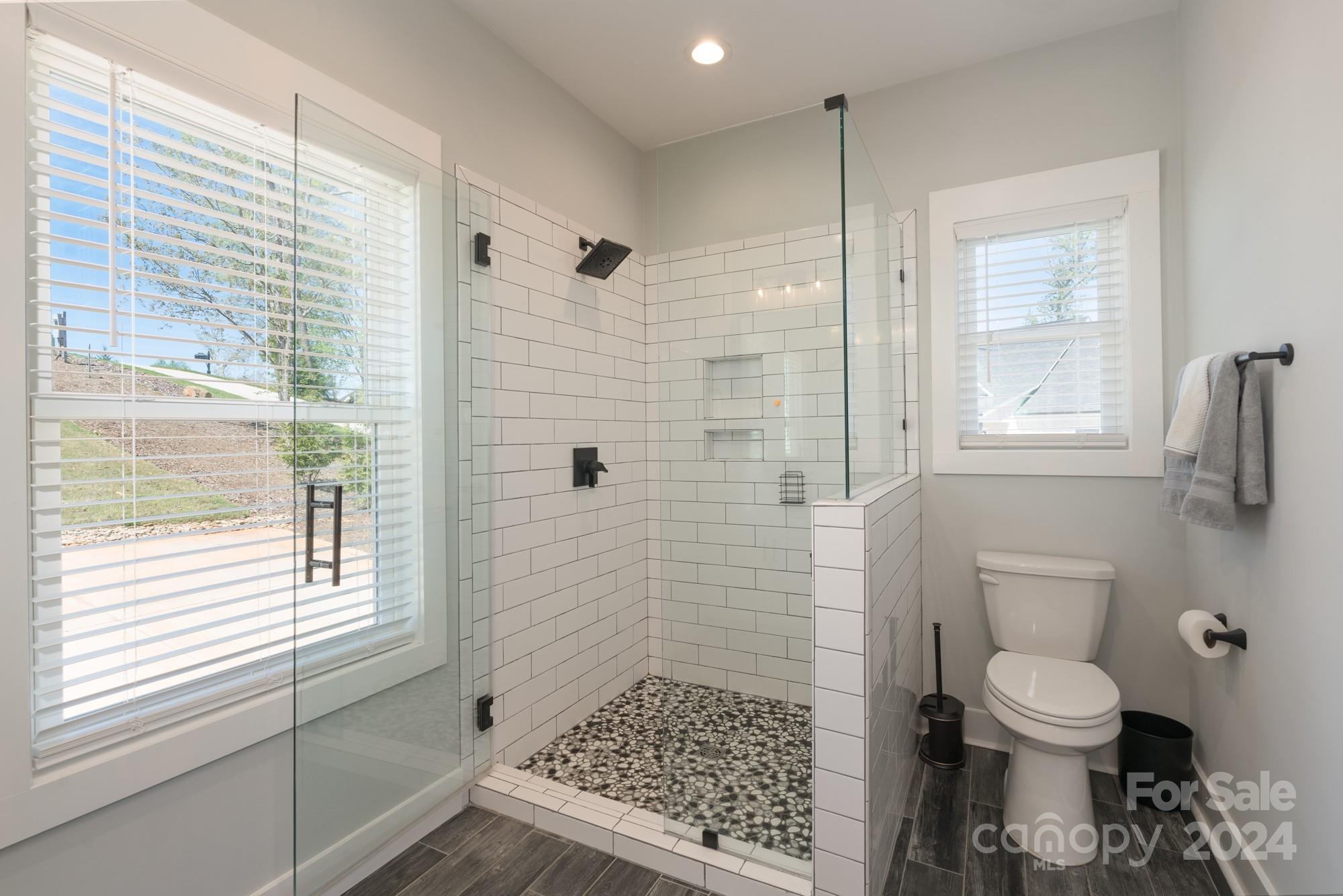 376 Landing Trail