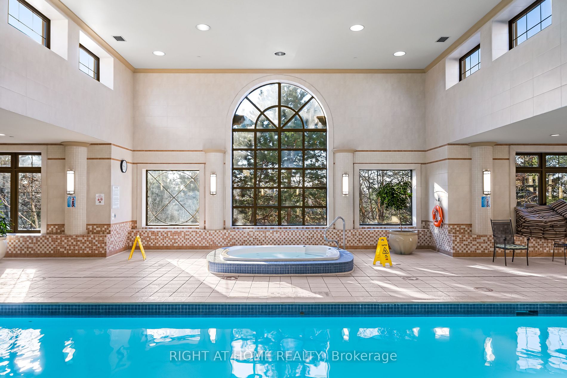 80 S Harrison Garden Blvd 1122