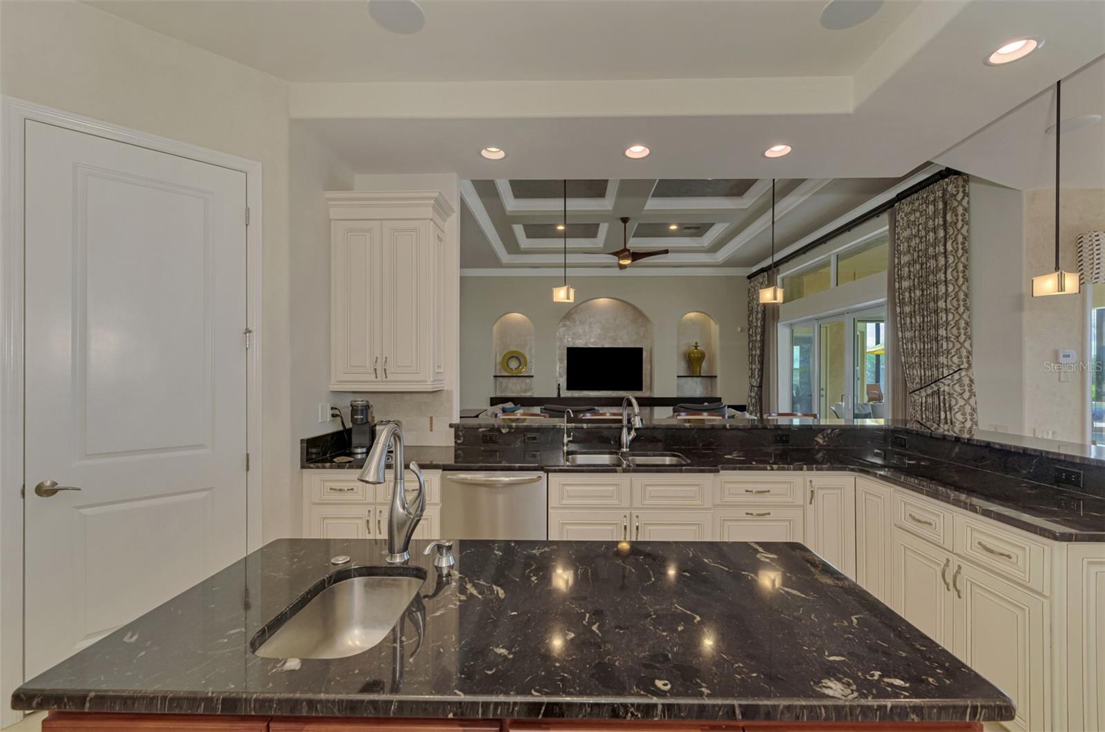 3111 Rivershore Lane