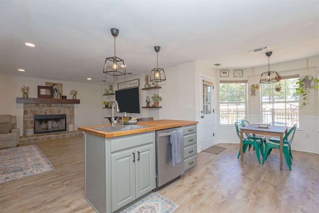 13508 Deussen Road