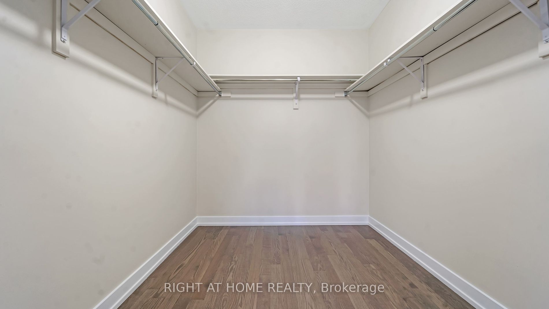 29 Argelia Cres