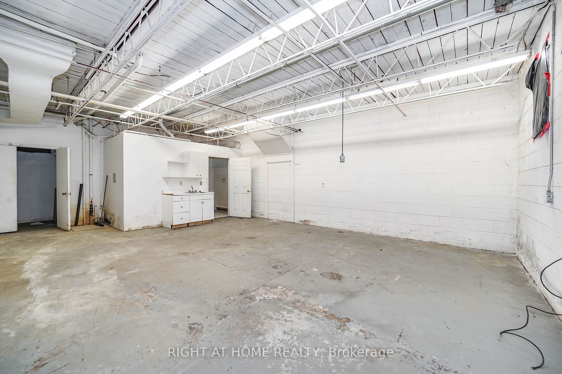 26-30 Six Point Rd 35-Bsmt