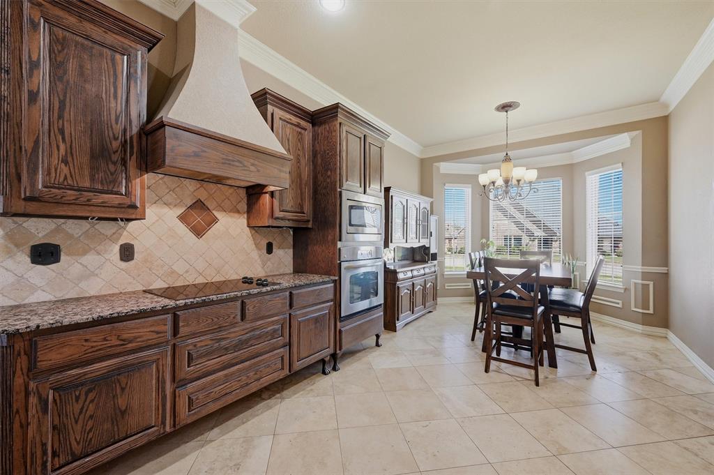 3712 Melrose Trail