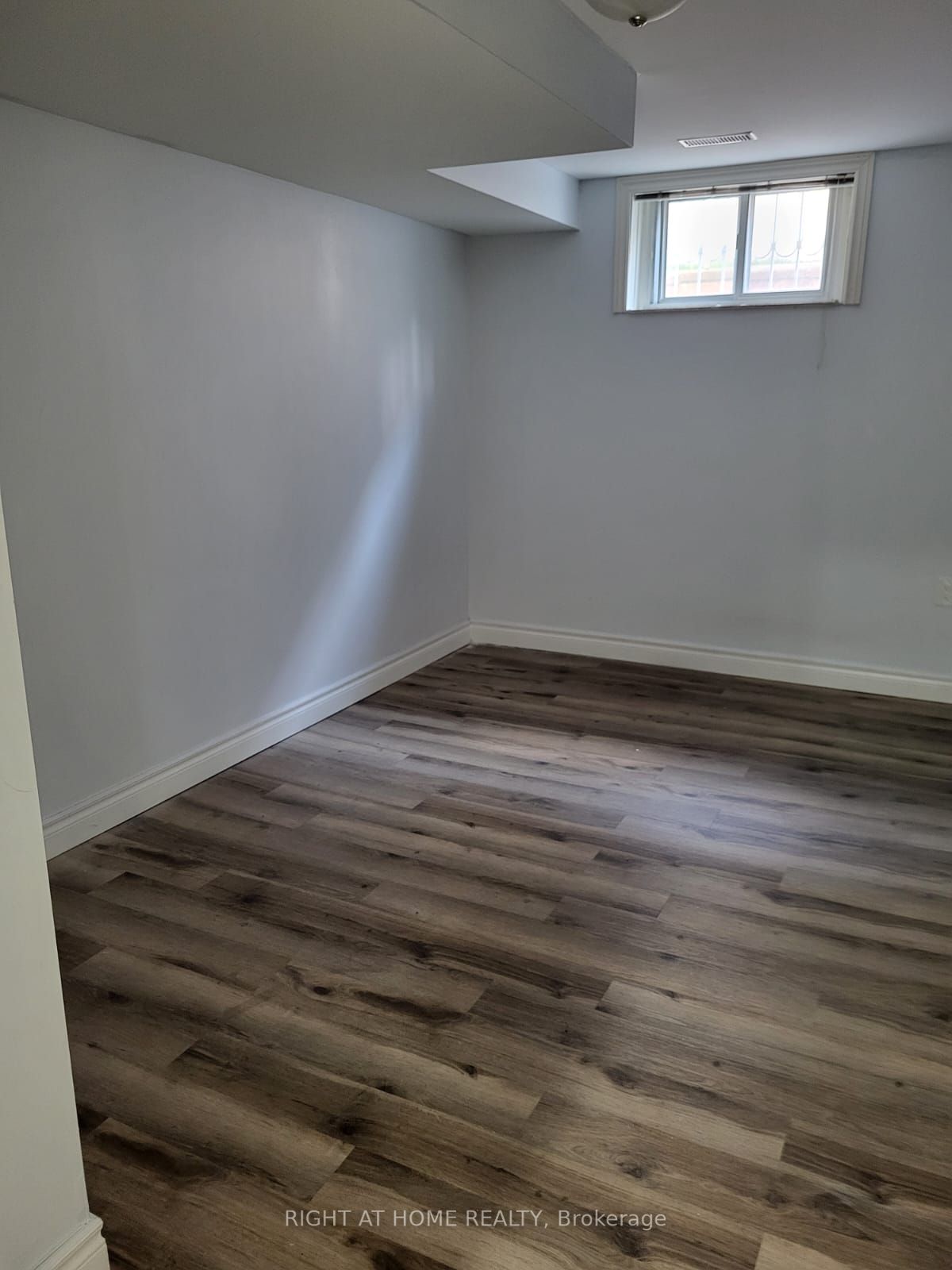 38 S Tinder Cres Bsmt