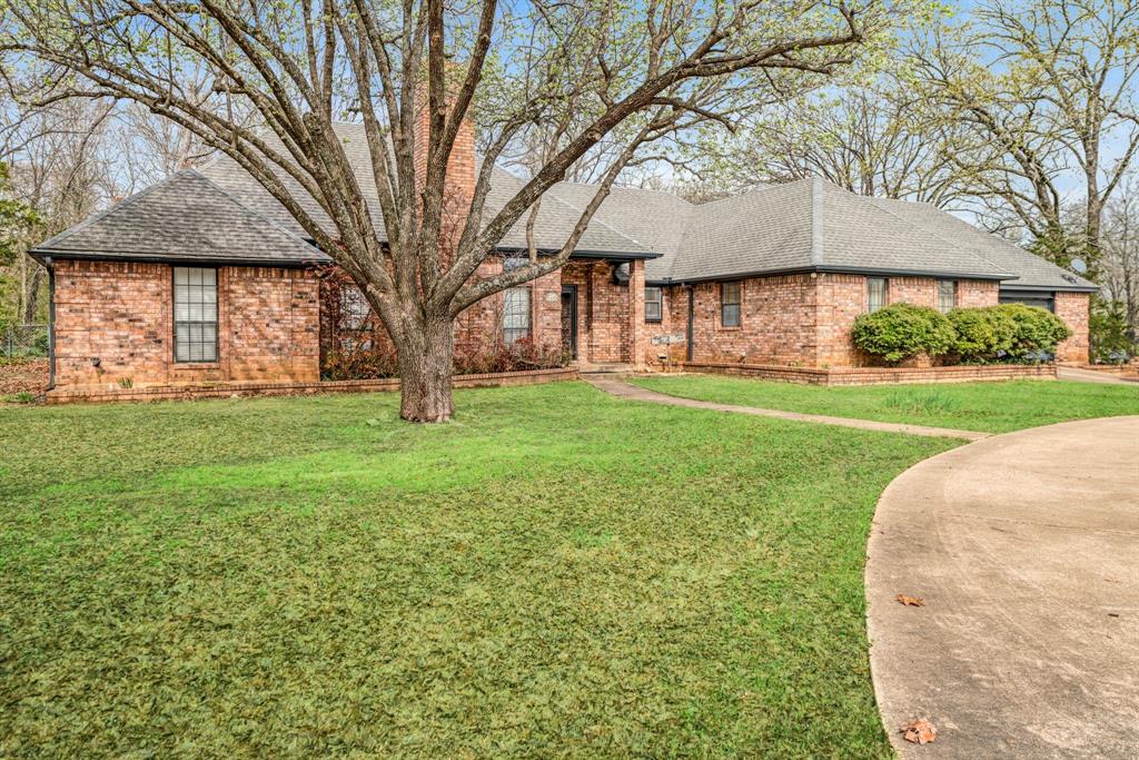 4315 Lakeshore Drive
