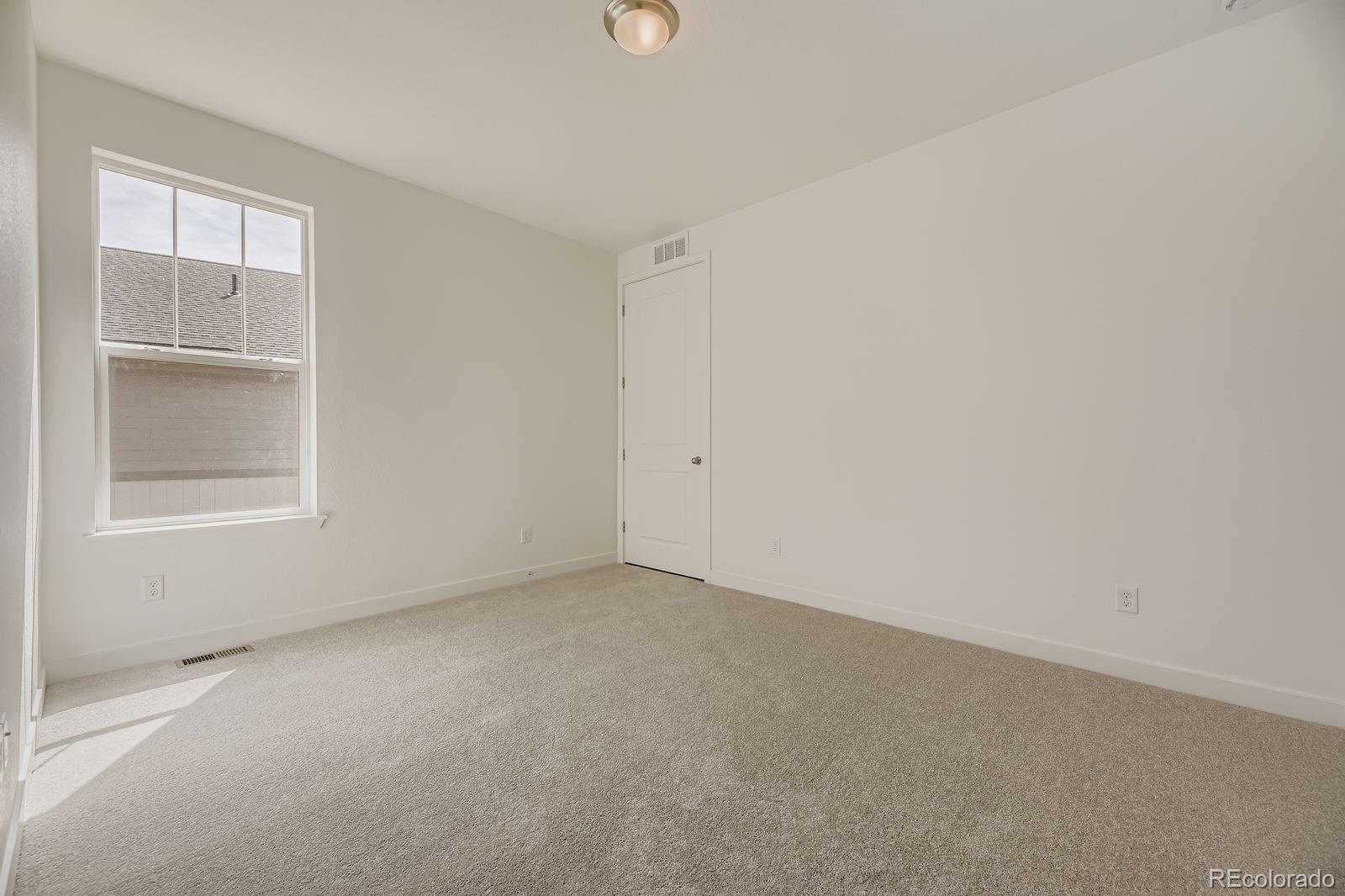 12780 W Glasgow Place