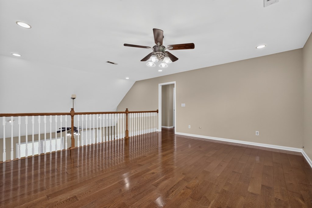 2633 Suffolk