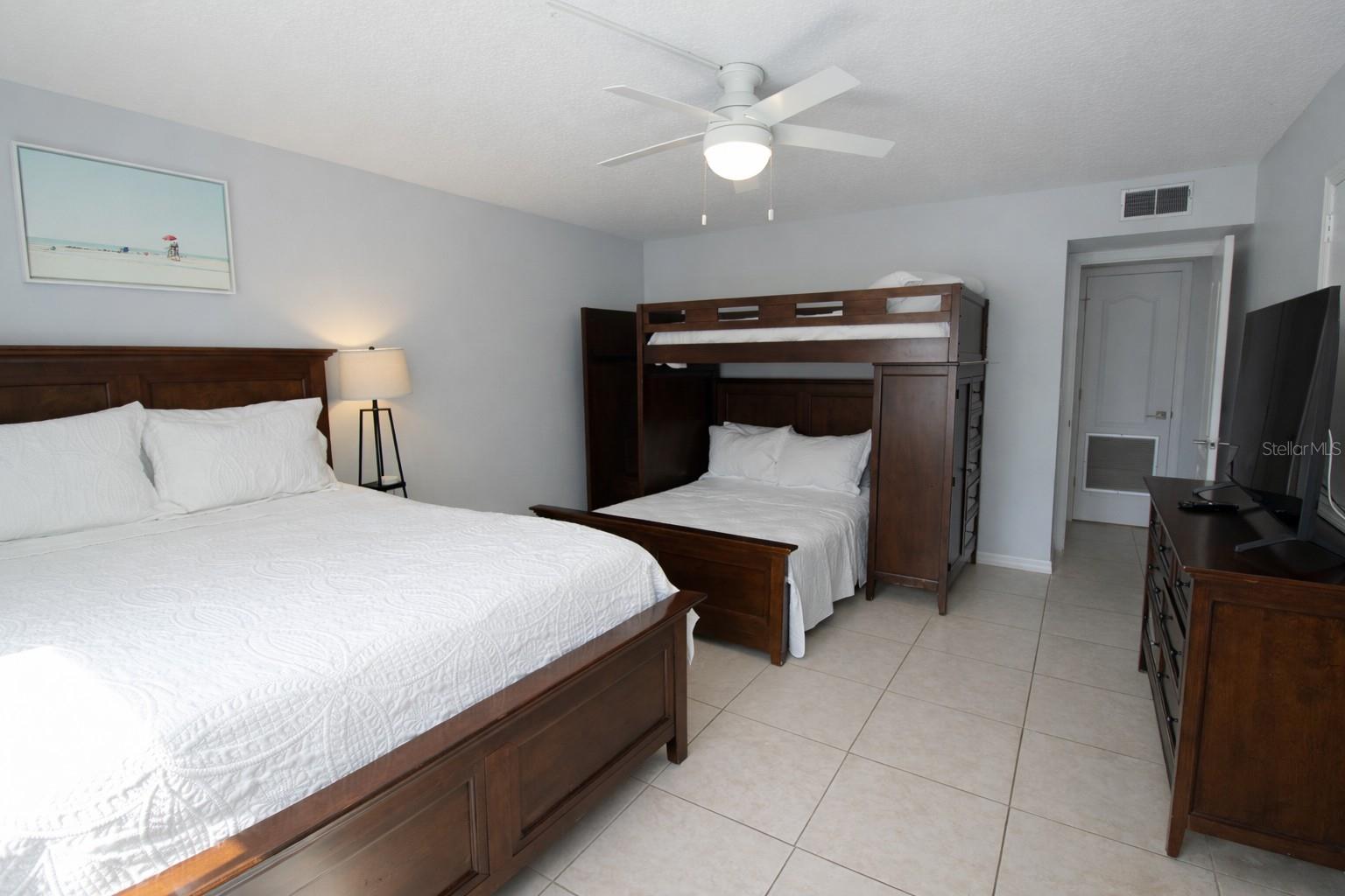5200 Ocean Beach Boulevard 213