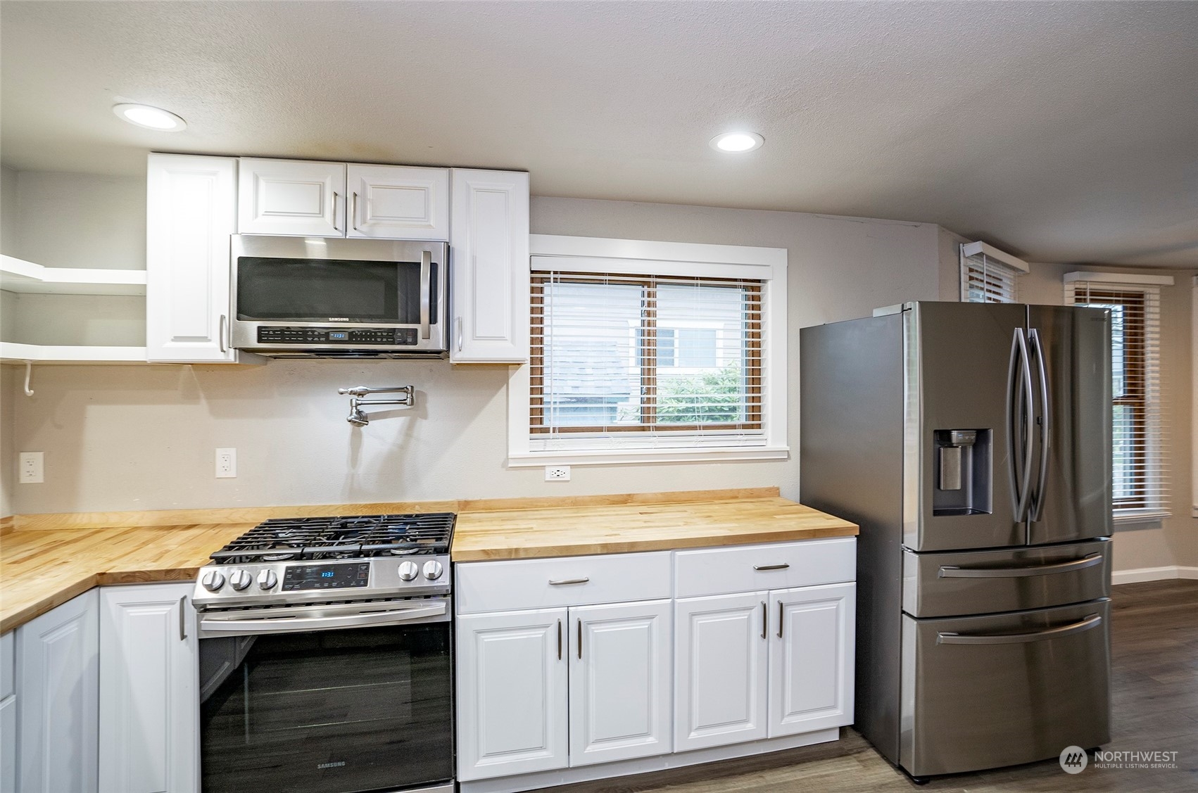 1017 E 59th