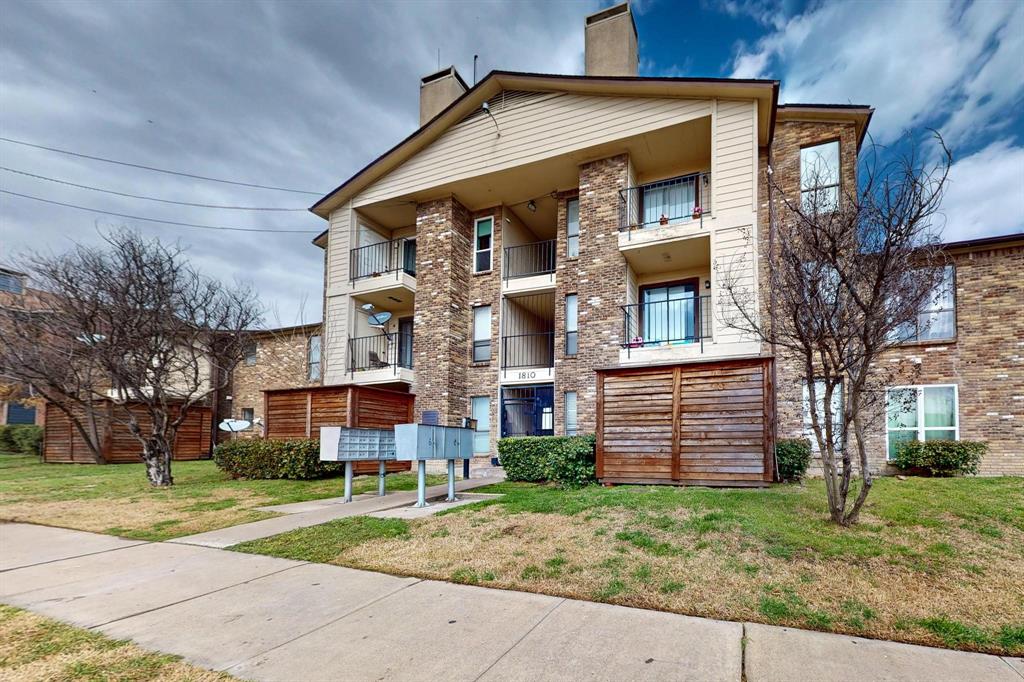 1810 N Garrett Avenue 216