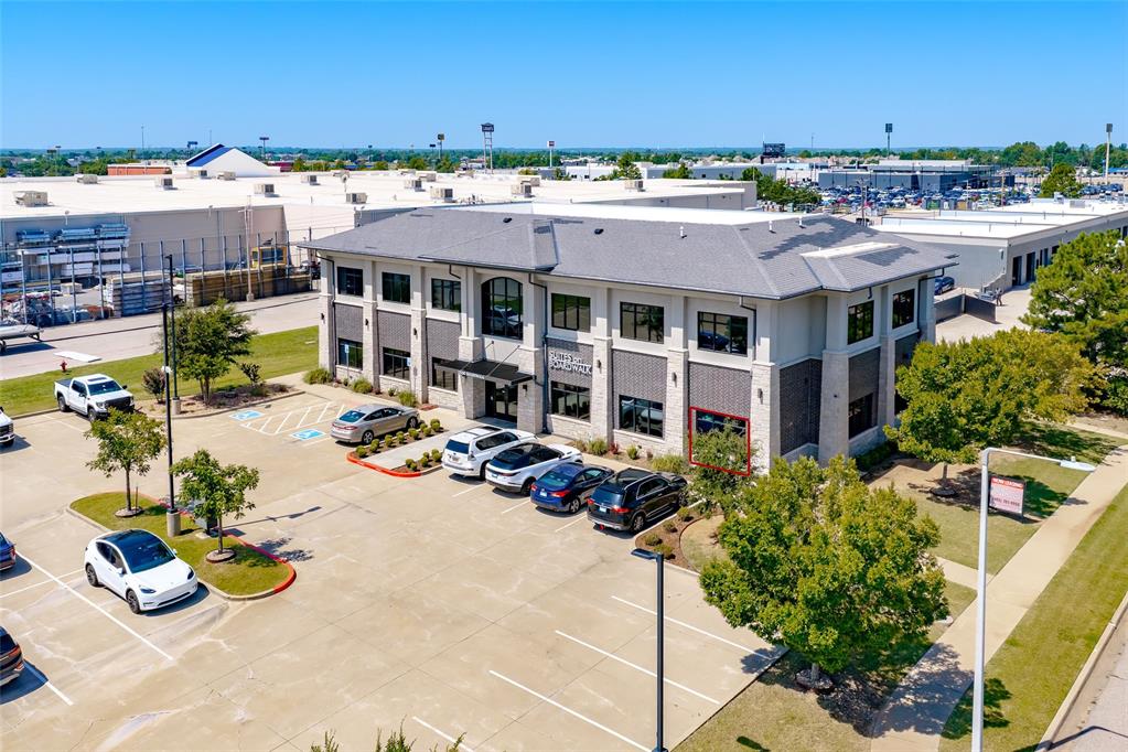 FOR LEASE ONLY! Suite 105 – The Suites on BoardwalkProfessional office suite available for lease at The Suites on Boardwalk in Norman. Suite 105 measures approximately 12'x15.5' and includes access to a shared half bath with the neighboring office, providing a convenient and functional workspace ideal for an individual office, small business, or professional practice.Tenants enjoy access to two shared conference rooms, two shared breakrooms (one on each floor), common restrooms, a coffee station, and ample on-site parking, all within a modern, well-maintained professional office environment.Conveniently located with quick access to Interstate 35, The Suites on Boardwalk are just minutes from University North Park's restaurants, shopping, hotels, and other amenities. Suite 105 offers an affordable, turnkey office solution for businesses seeking a professional presence in one of Norman's premier commercial corridors.