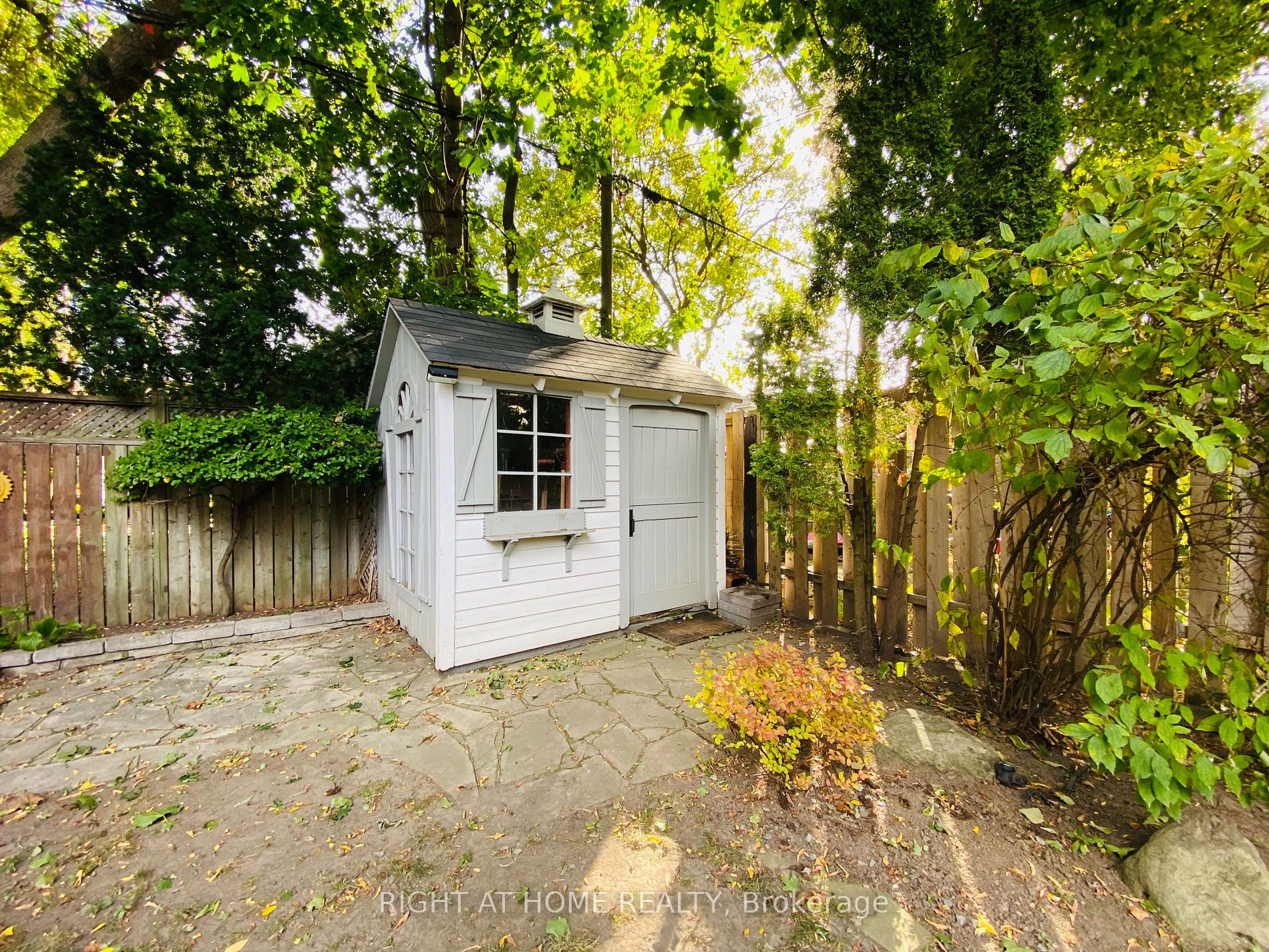 131 Colin Ave