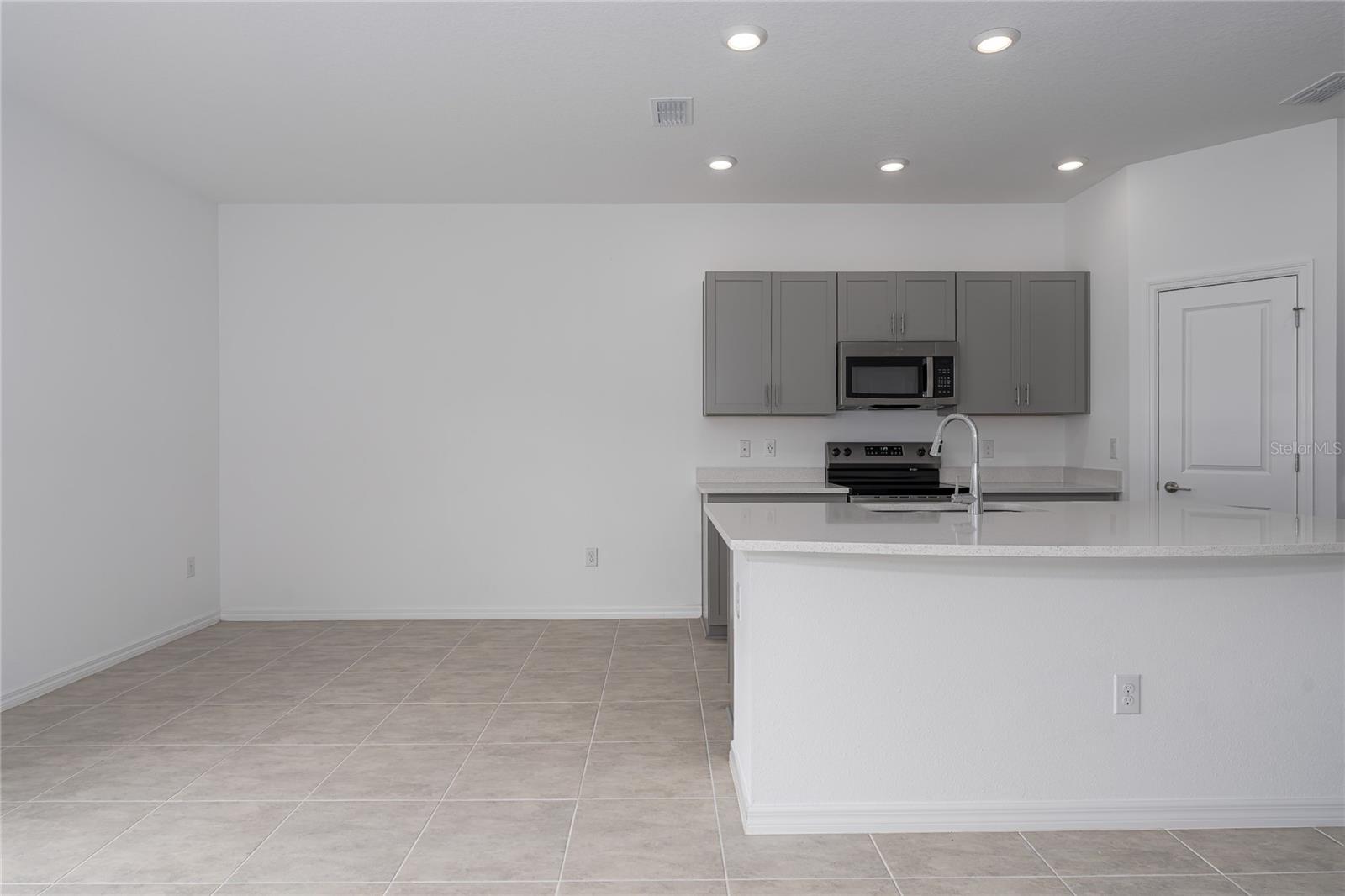 11808 Glenside Terrace