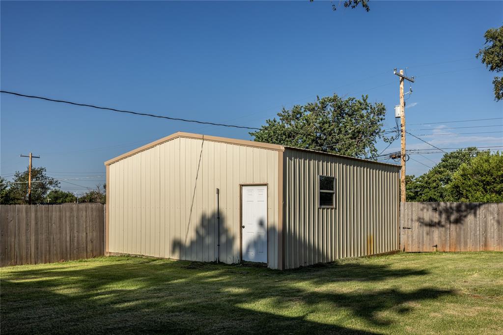 705 N 5th Street