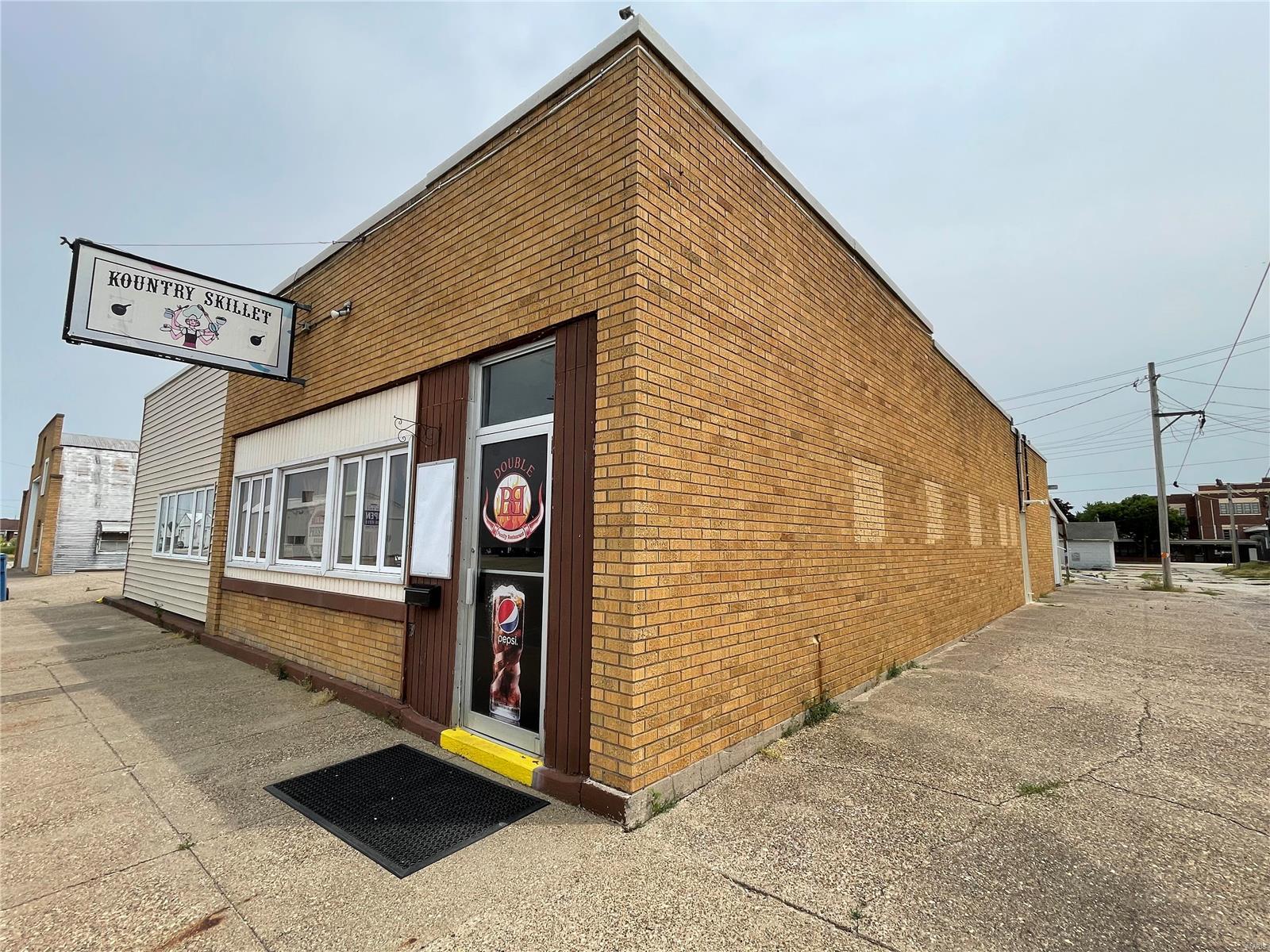 305 Lewis Street
