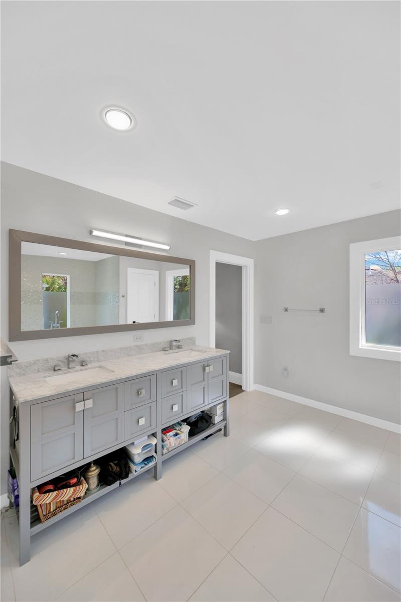2802 Northpointe Lane
