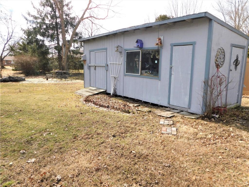 103 W Poplar Drive