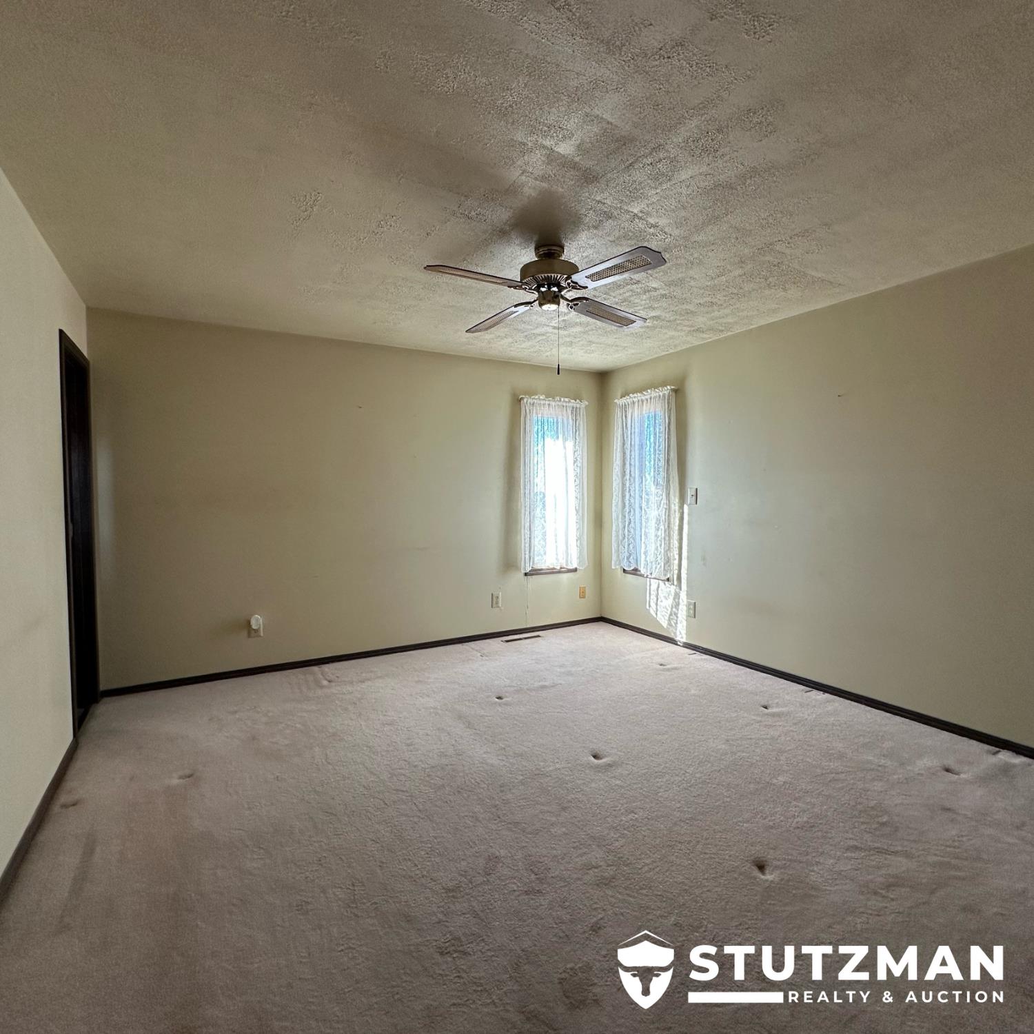 1047 Road H