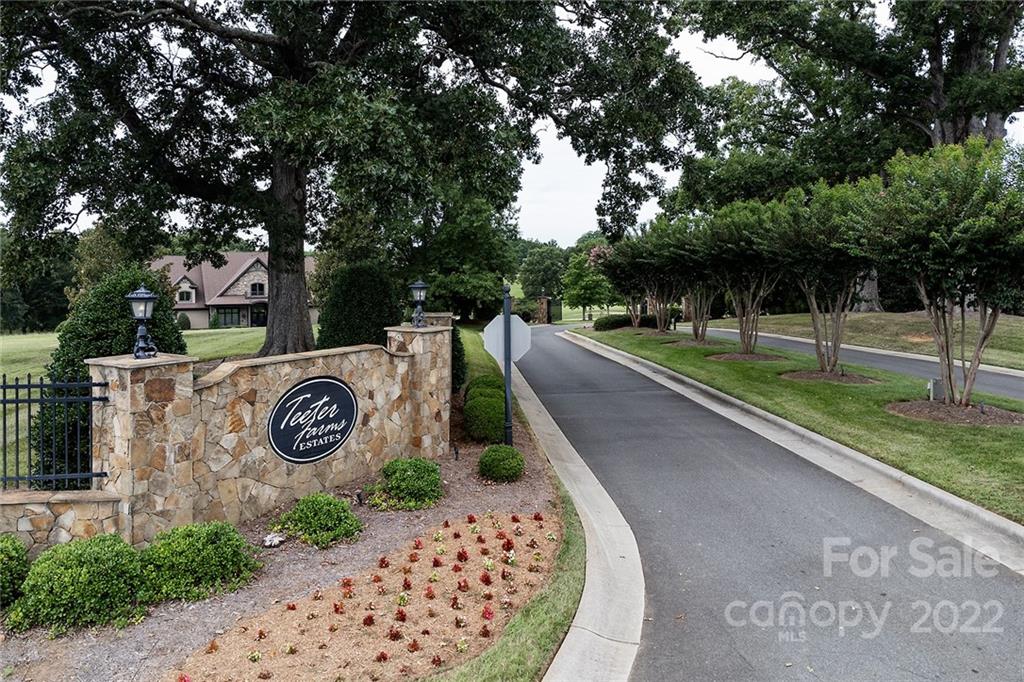 1209 Teeter Farms Drive 27, Mooresville, NC 28115