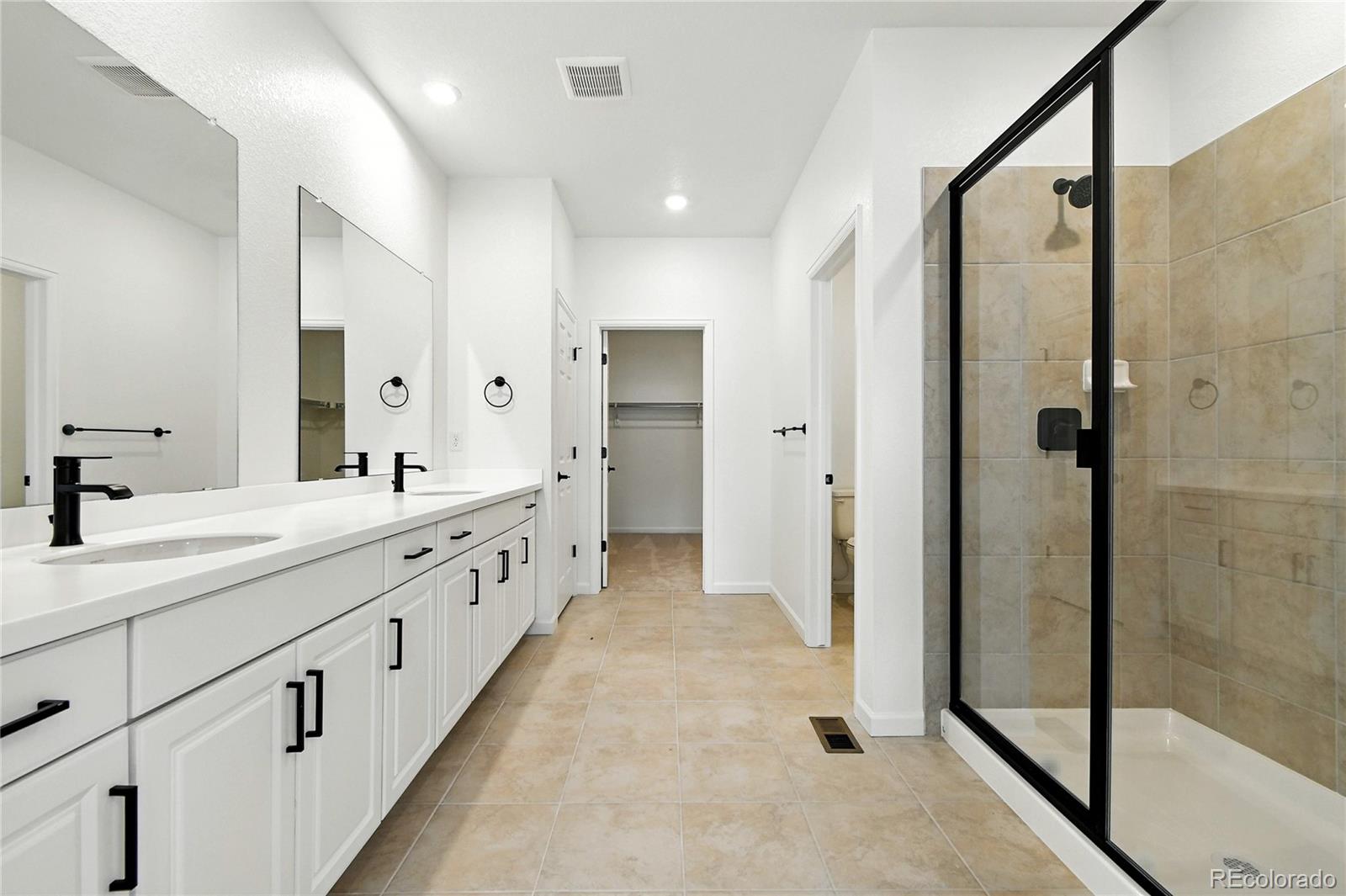 3443 N Denali Street