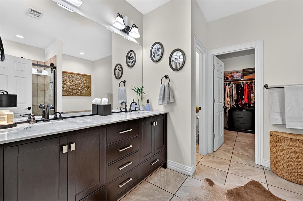 38 Lone Oak Boulevard