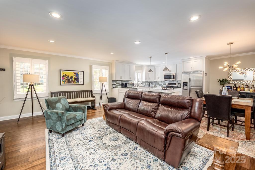 4210 Barfield Street