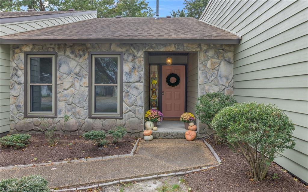 1249 Paramore Drive, Virginia Beach, VA 