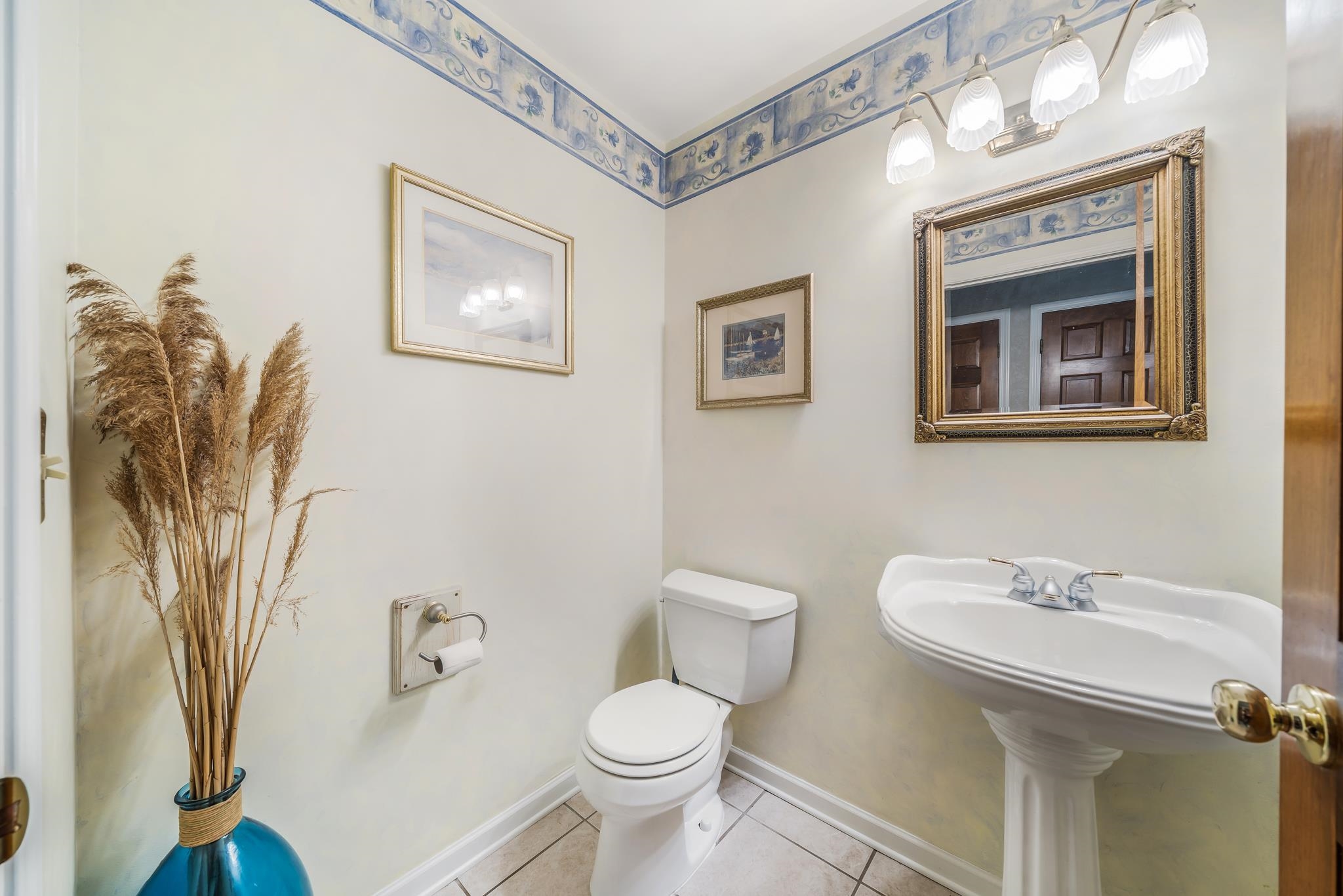 1564 Villa Park Drive