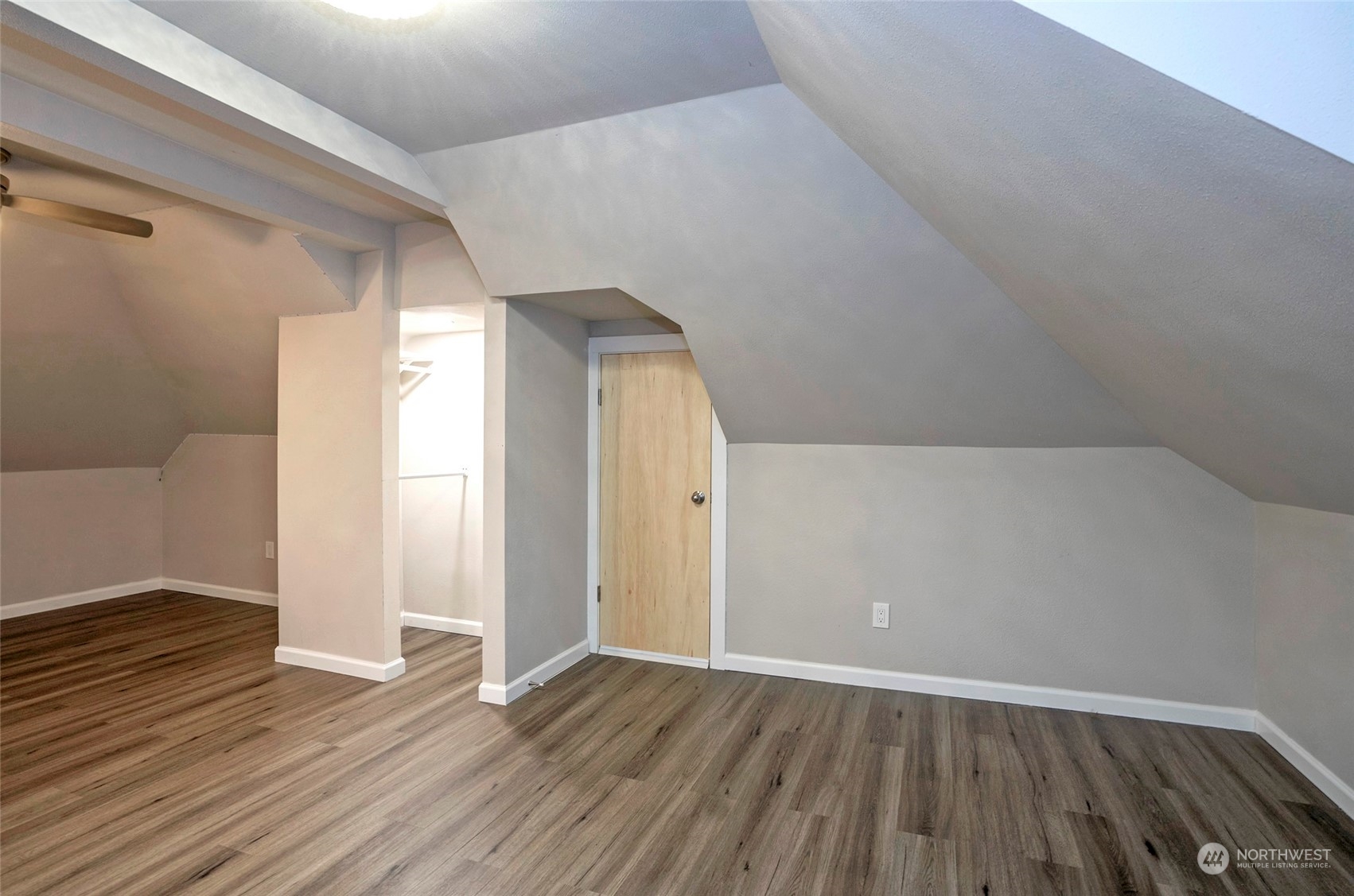1017 E 59th