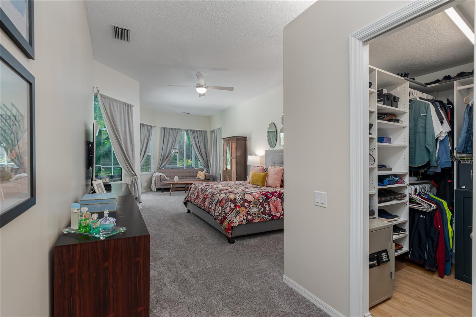 11806 Oak Ridge Drive