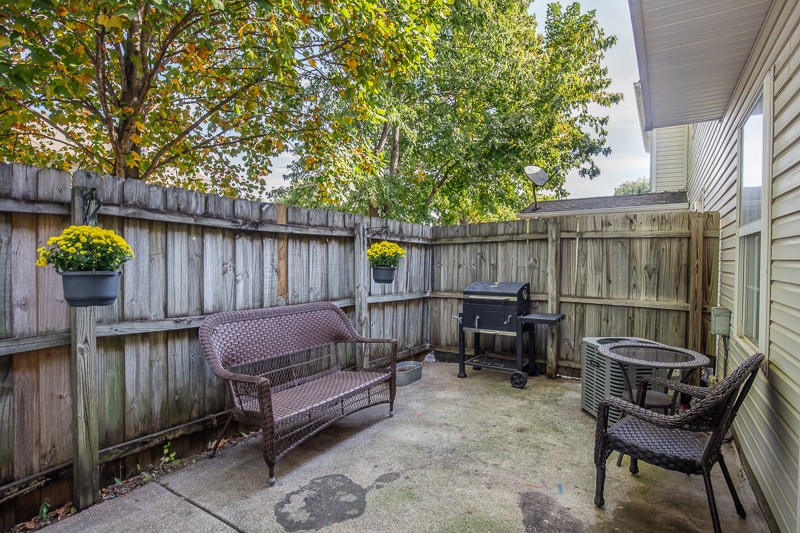 306 Arapaho Dr