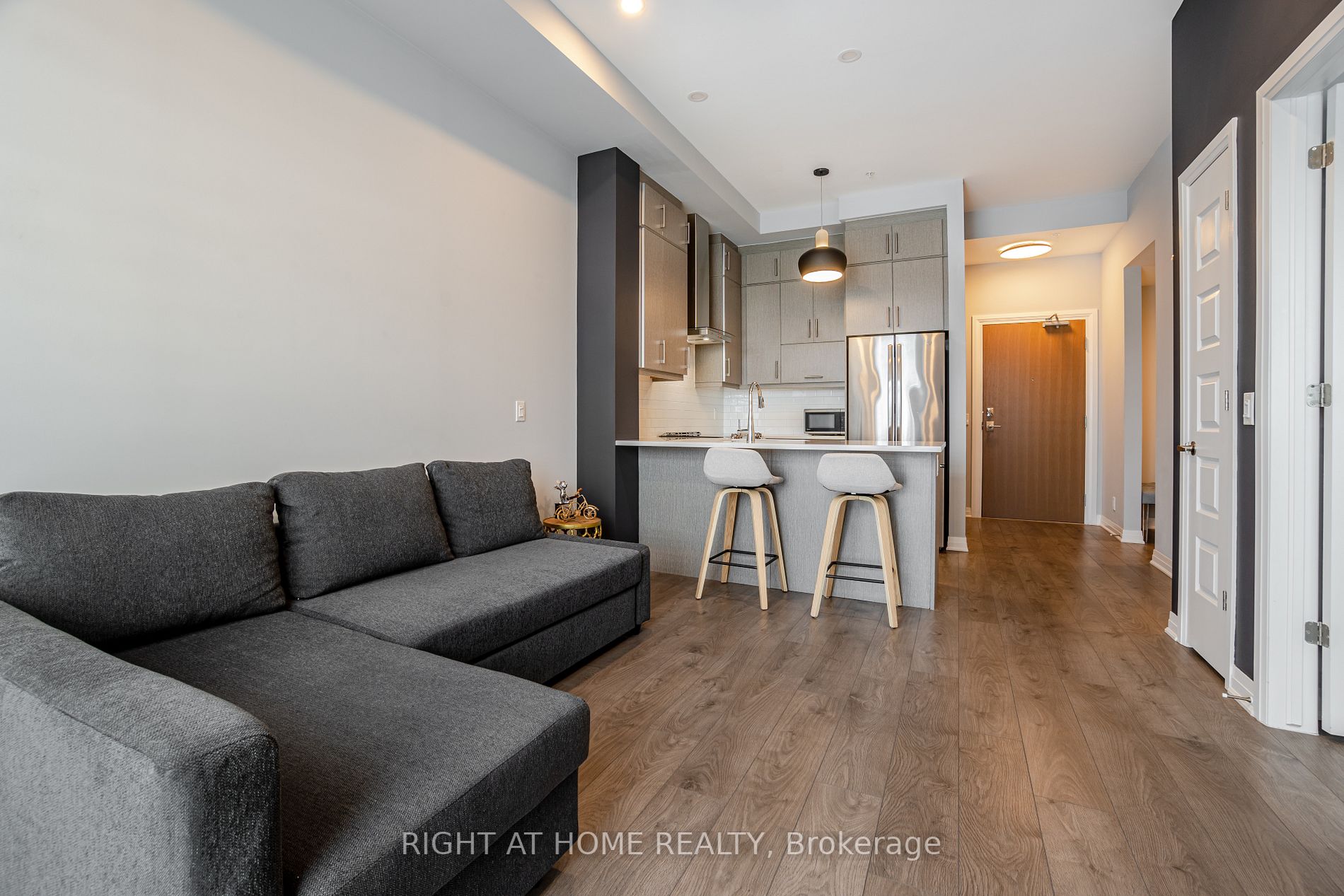 1105 Leger Way 615