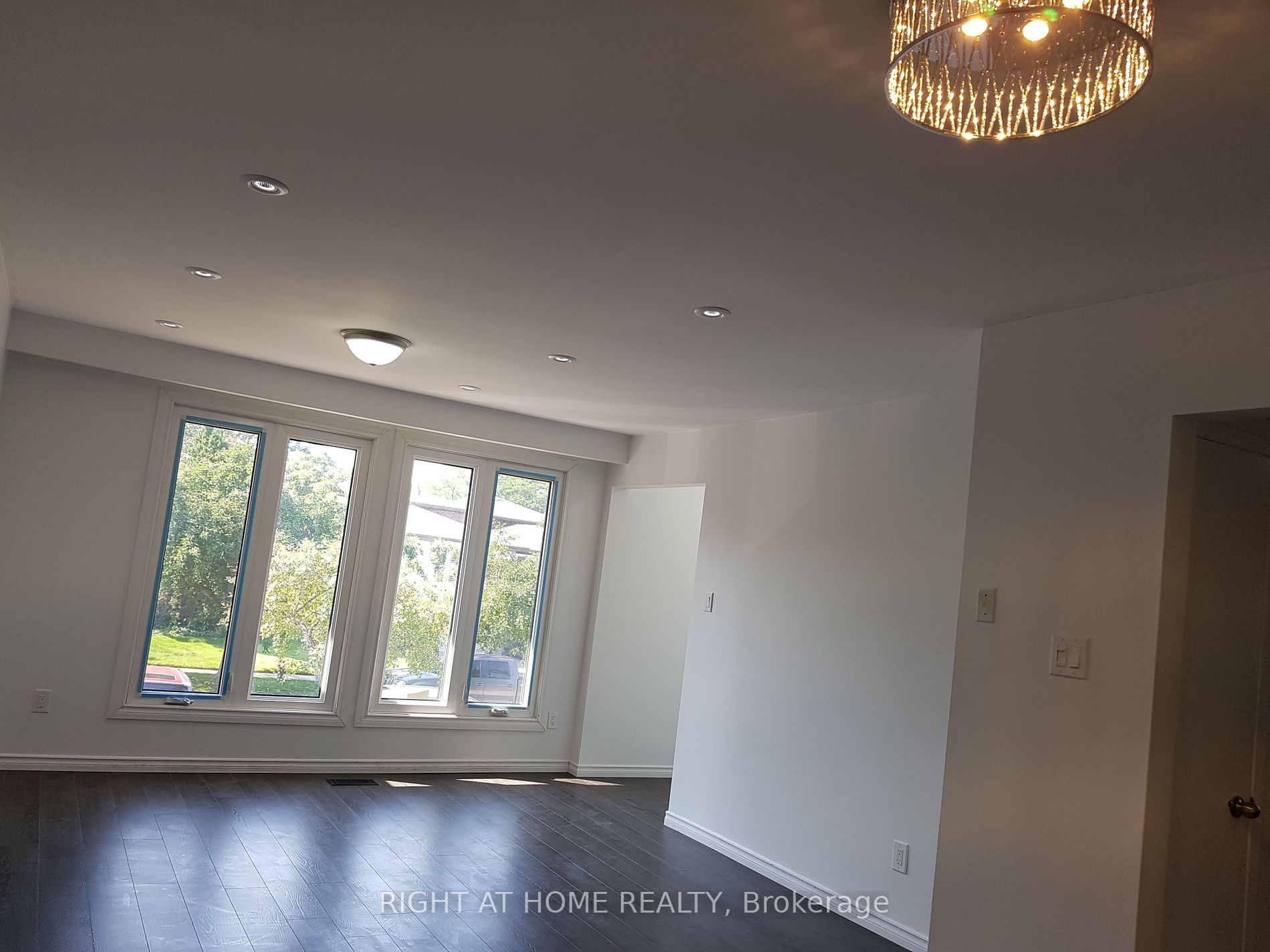 1310 Luna Crt Upper