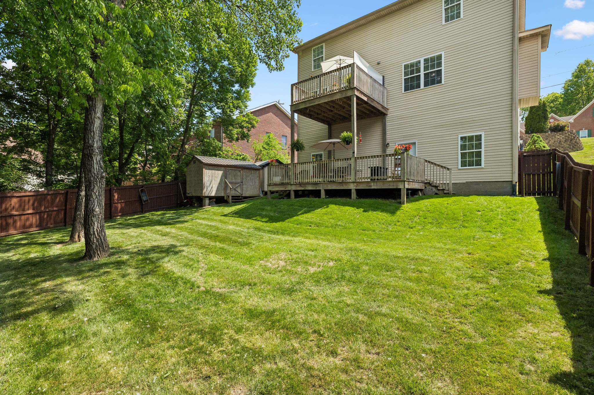 2521 Edinburgh Street
