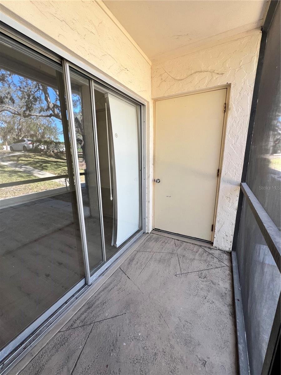 711 Springer Drive 14