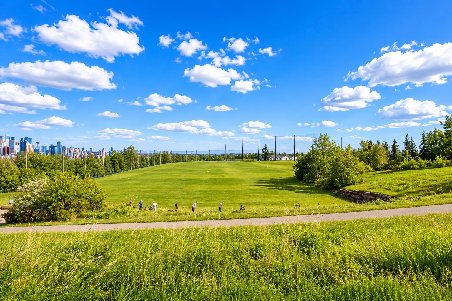 10 Hemlock Crescent SW 306