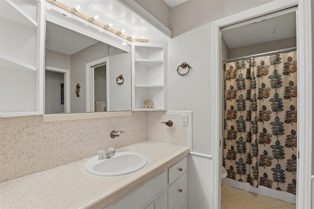 3628 NW 71st Street