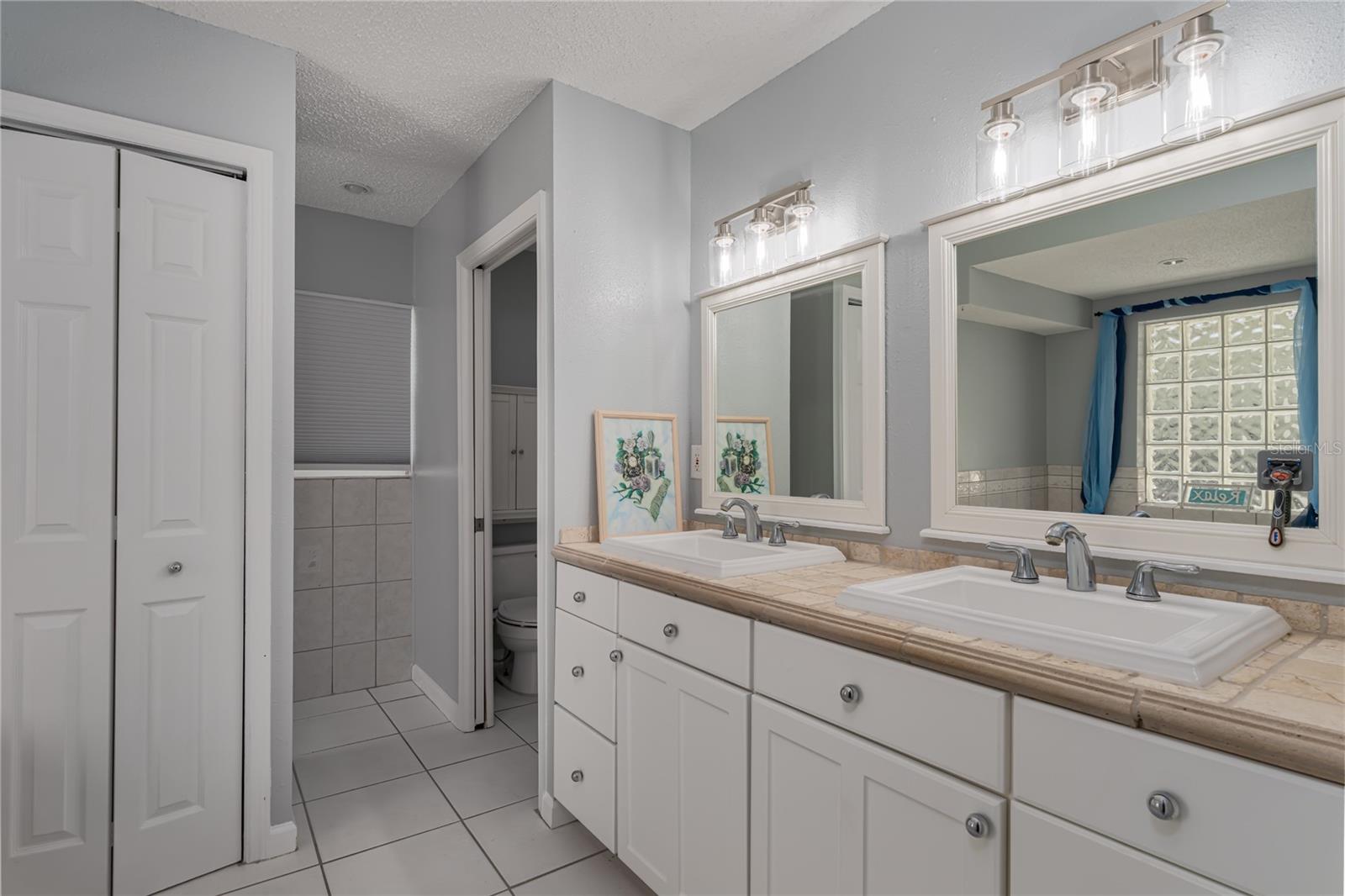 5318 Palmetto Point Drive