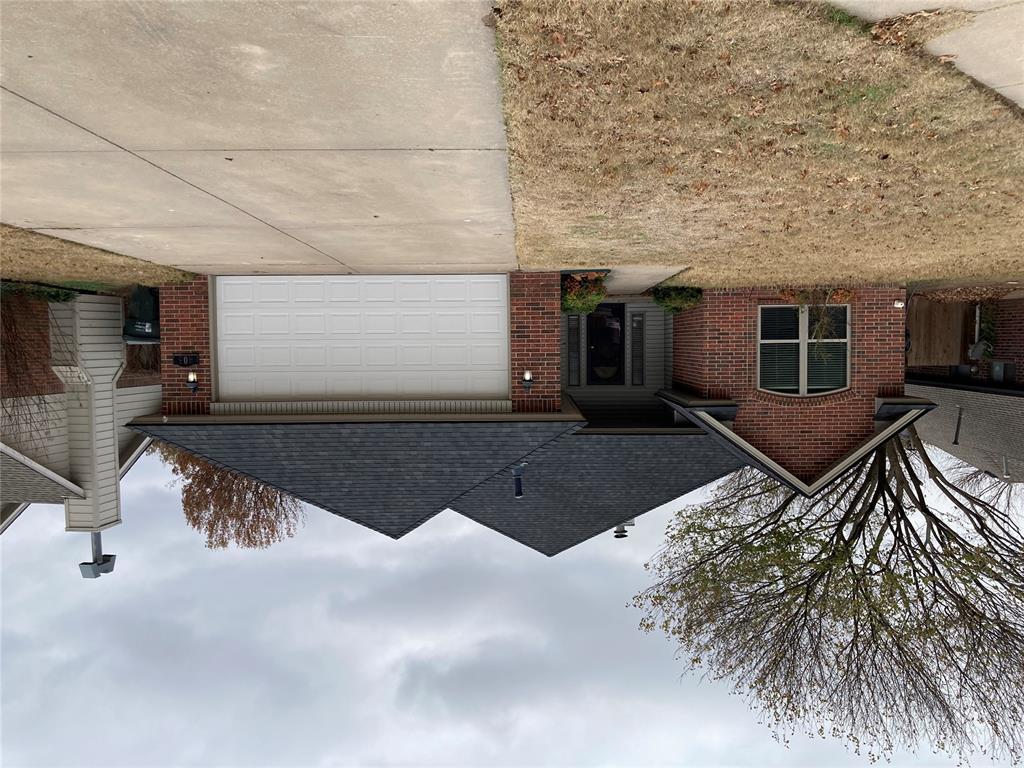 Great 4 bedroom rental west of I-35 in located on a nice cul-de-sac street in Cambridge Addition.   Flexible floor plan; 4 bedrooms or 3 bedrooms and bonus room upstairs.  Upstairs room has 1/2 bath and closet.  Kitchen has granite countertops and stainless steel appliances.  Nice, large fenced backyard.  Pets allowed with approval and additional fees.  Walk-in Storm Shelter in garage.   Rental price includes lawn maintenance.  COMMUNITY PARK AND LAKE!  Schedule your showing today!