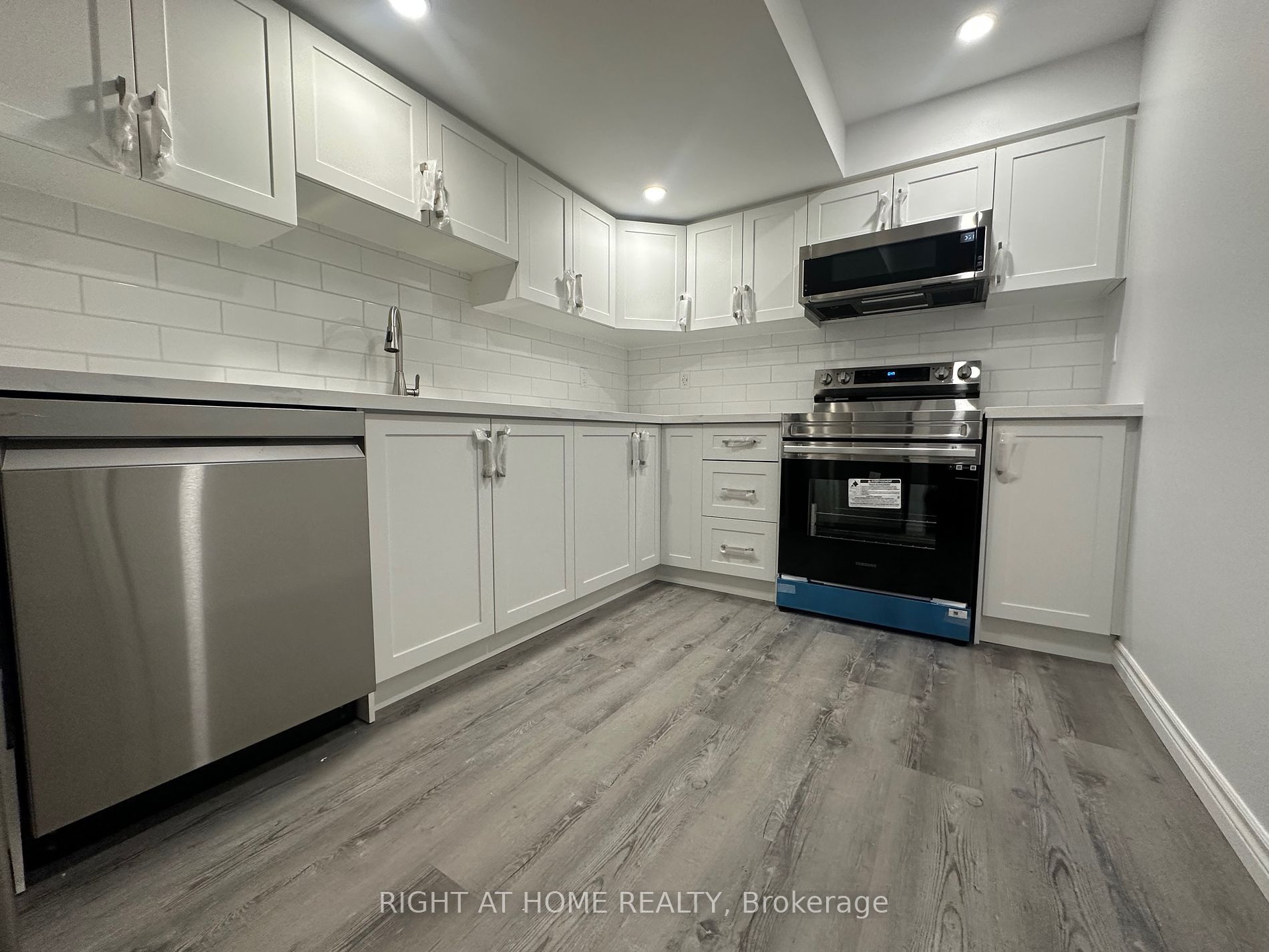 295 Gillespie Dr