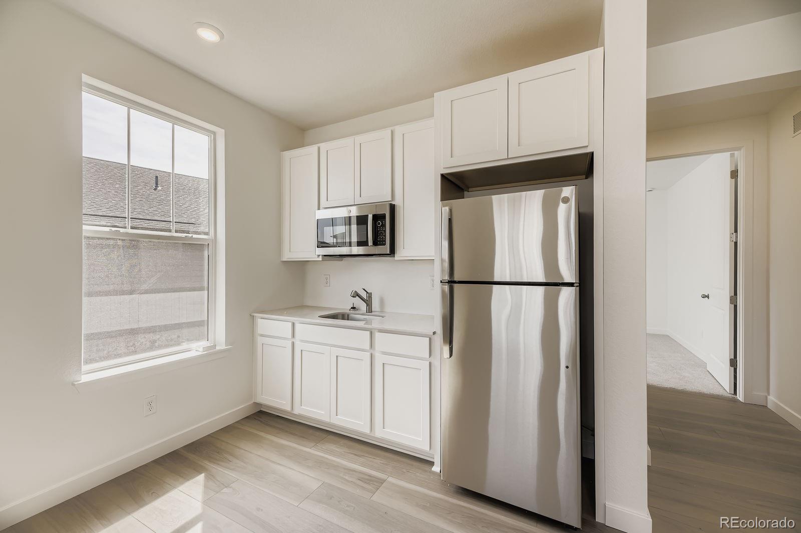 12780 W Glasgow Place