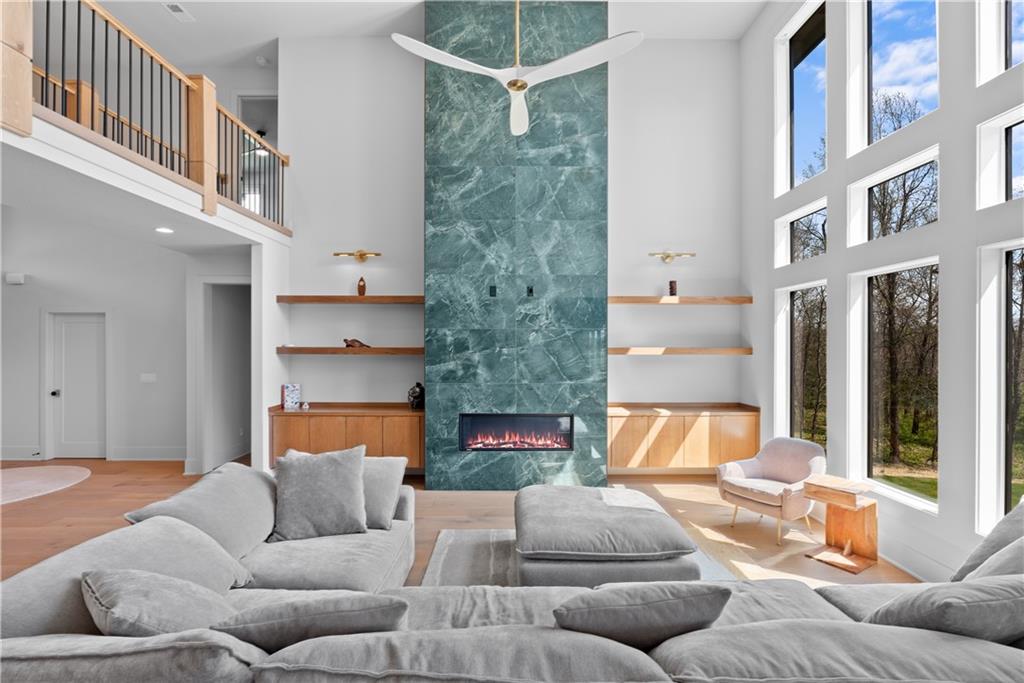 4 Broken Arrow Court