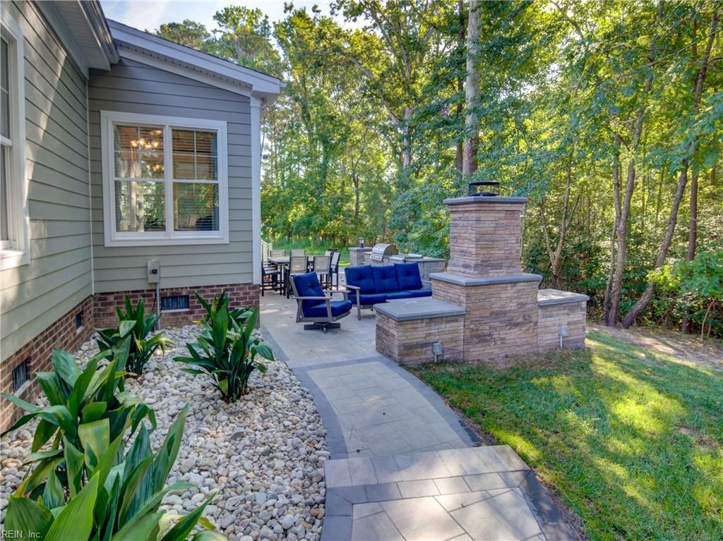 113 Commanders Cove