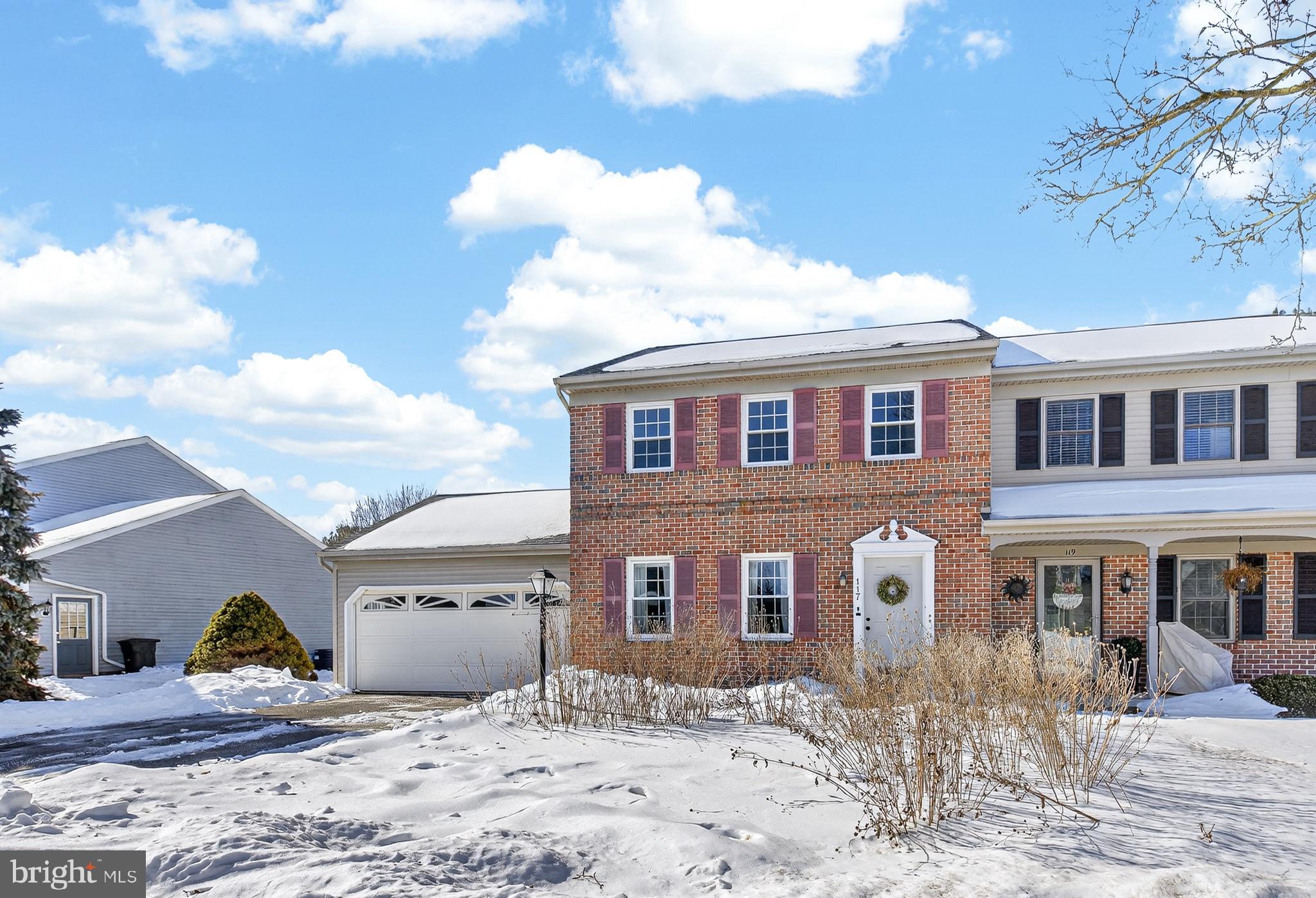117 Laurie Ln  
