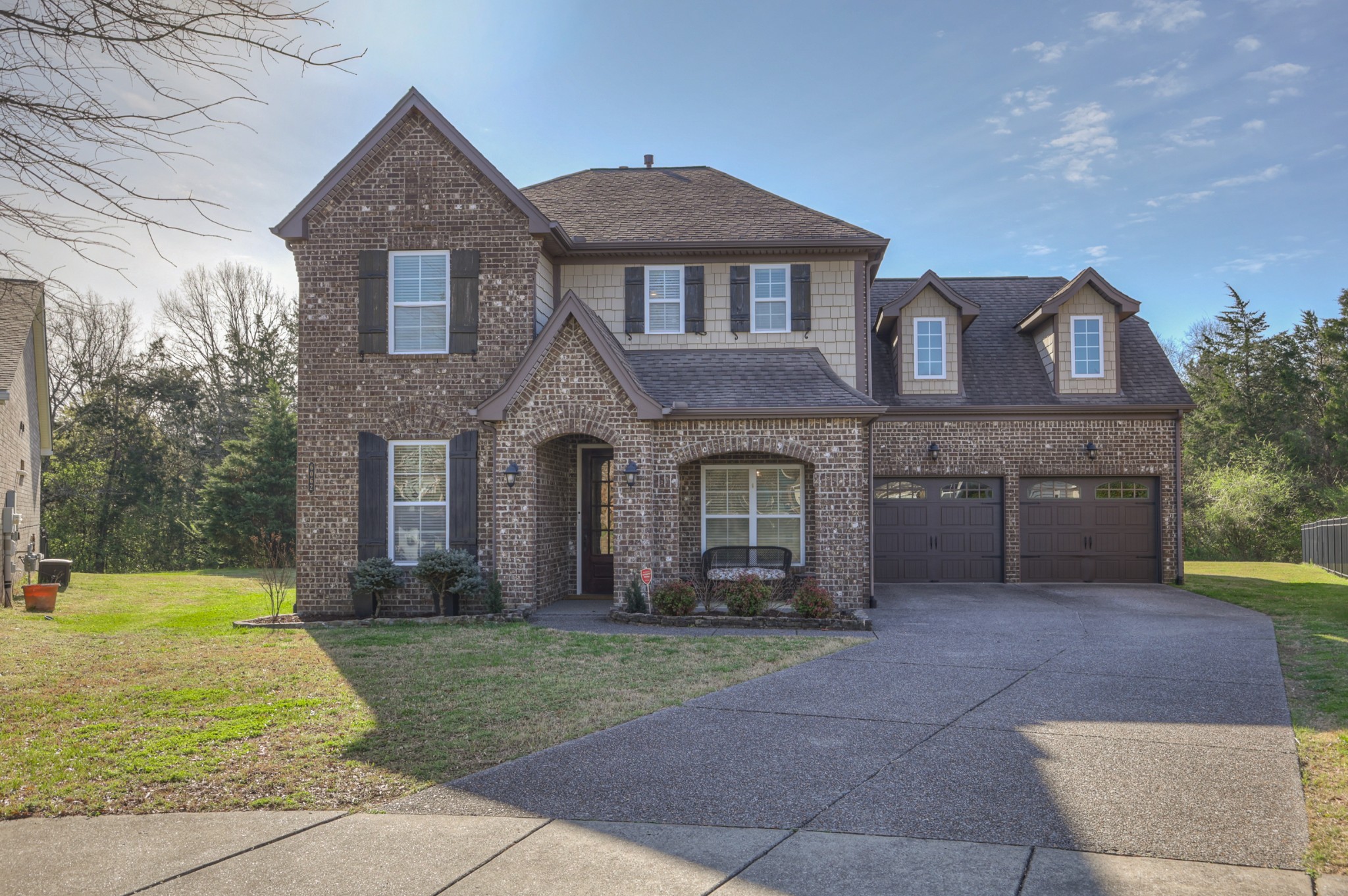 6062 Yellowstone Dr — sold