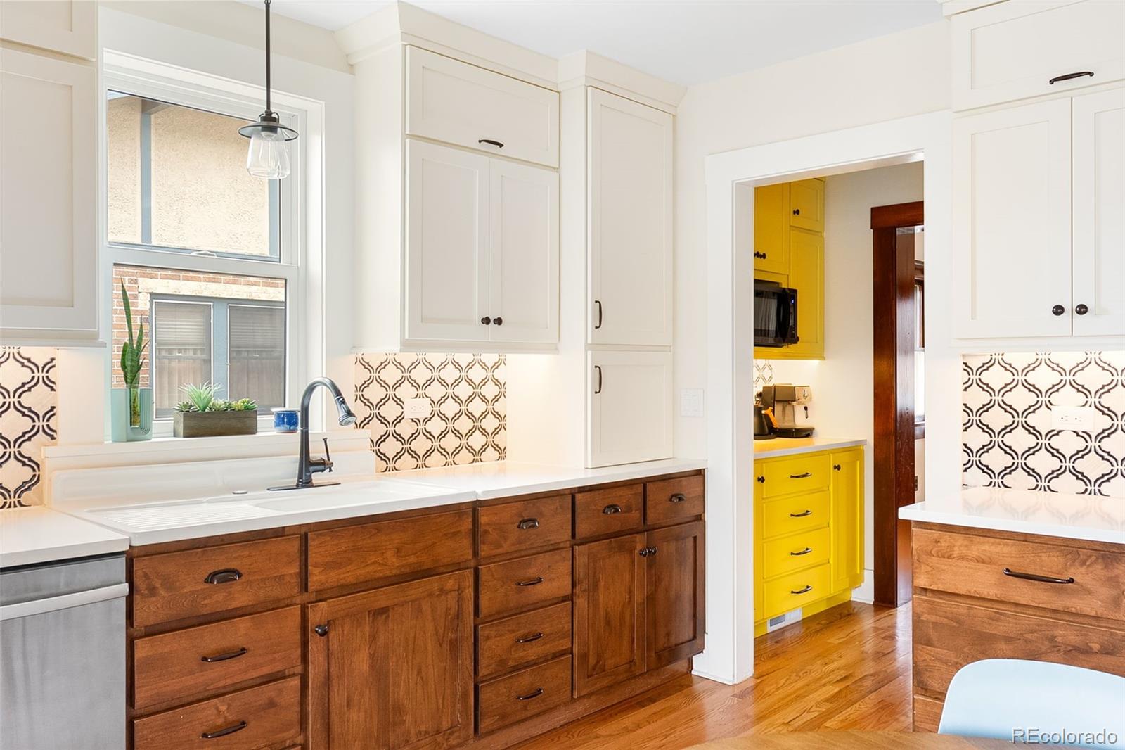 1959 S Washington Street