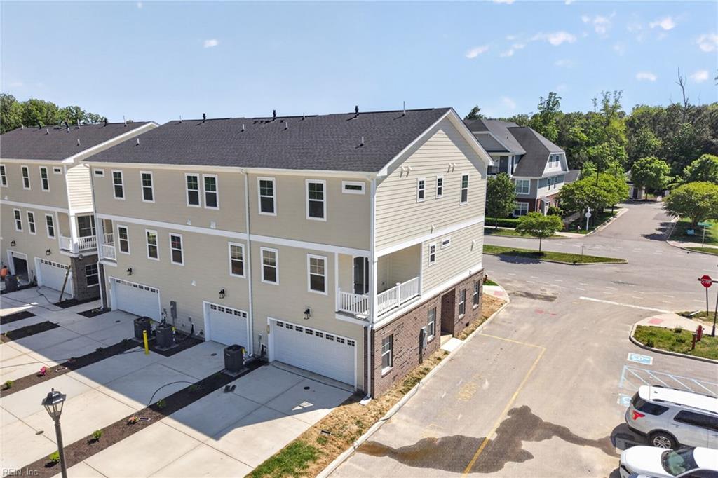 615 Commonwealth Drive