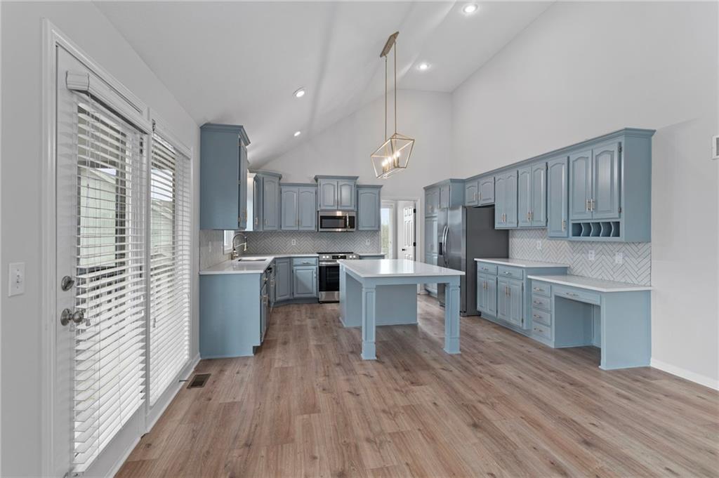 9212 N Garfield Avenue