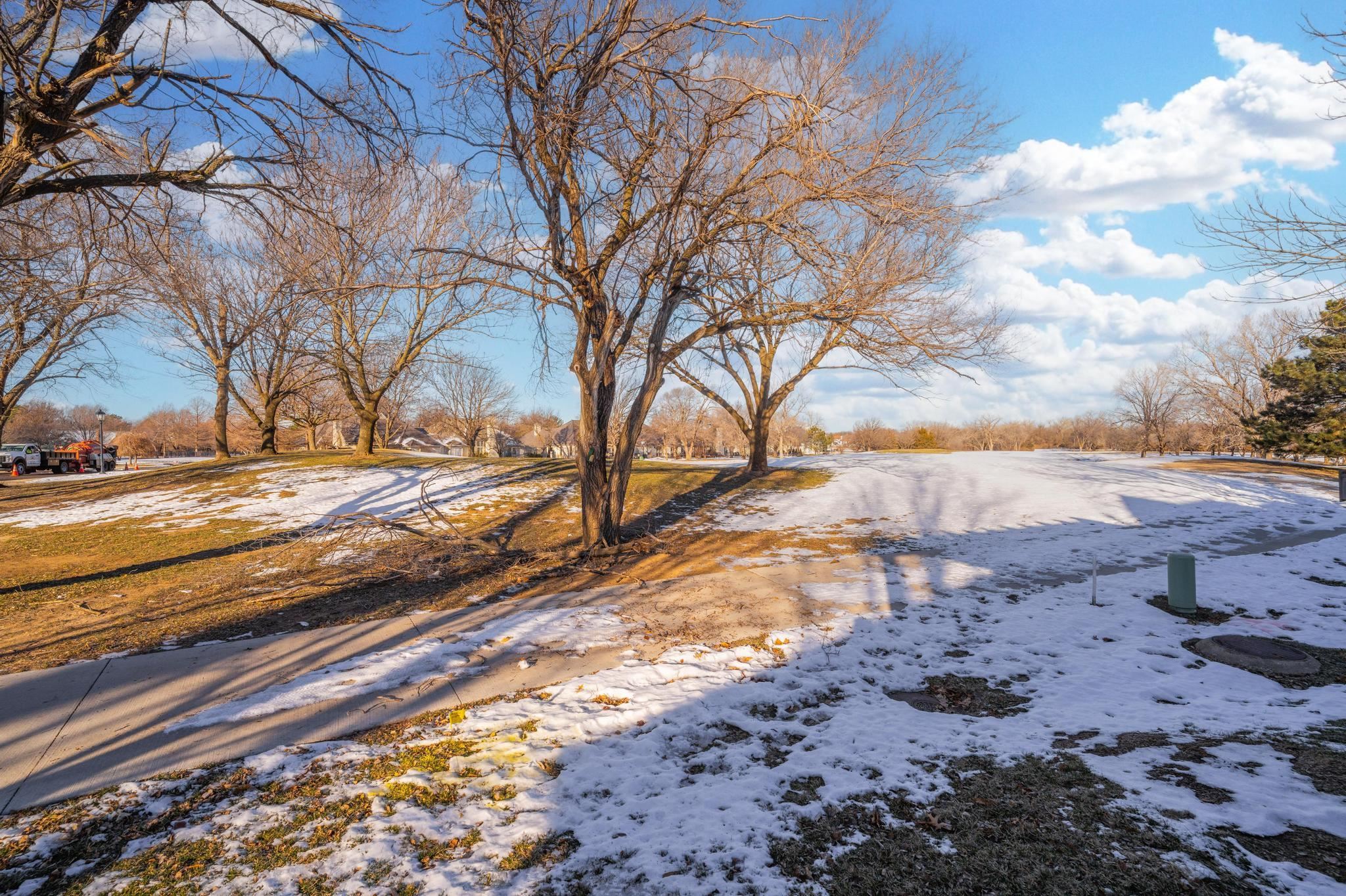 9402 E Woodspring St